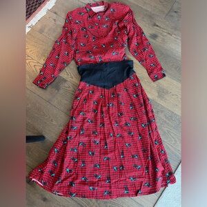 Your cowgirl outfit for the next Carter Concert